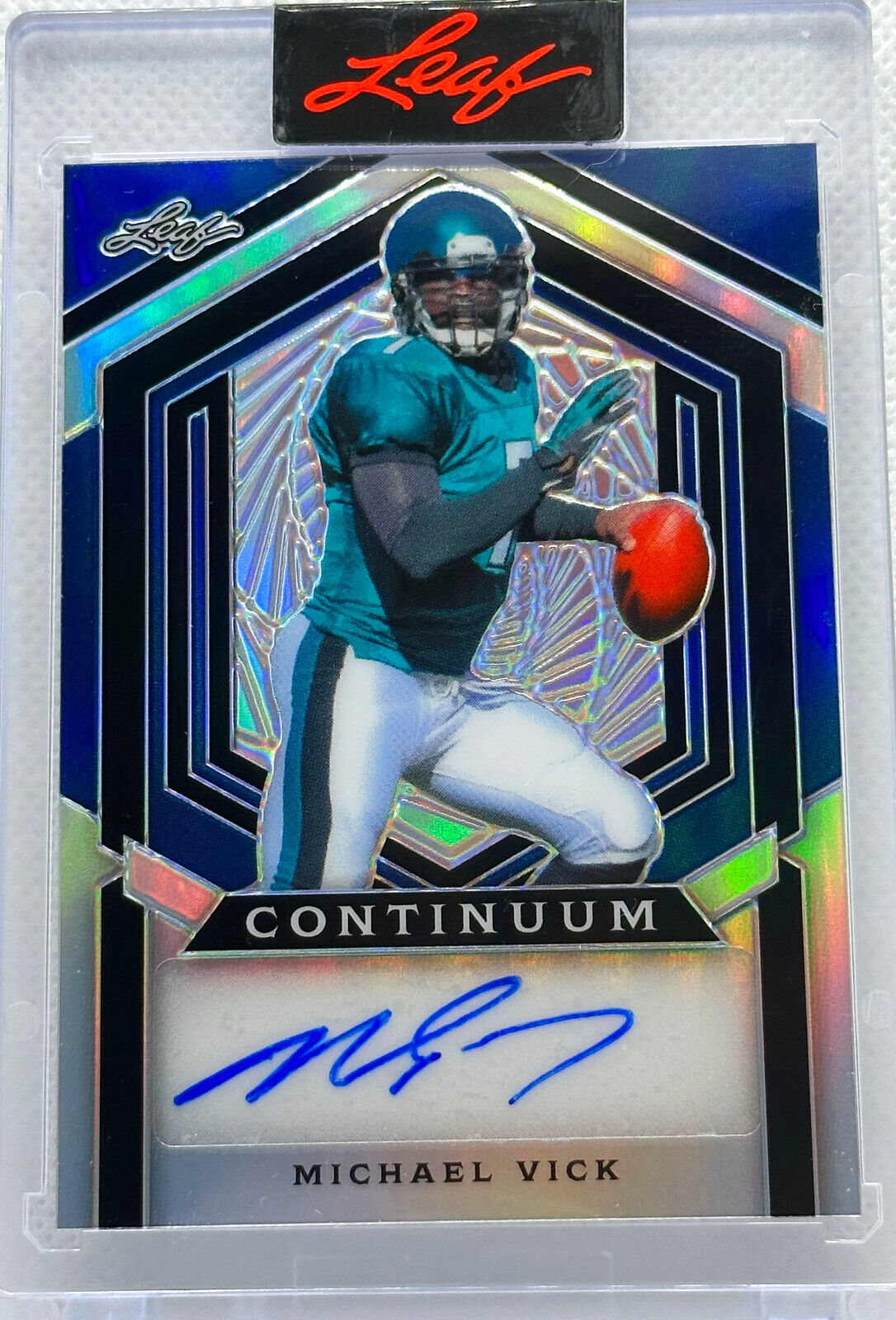 MICHAEL VICK SIGNED 2023 LEAF METAL CONTINUUM 54/84 AUTO FOOTBALL CARD –  CollectibleXchange