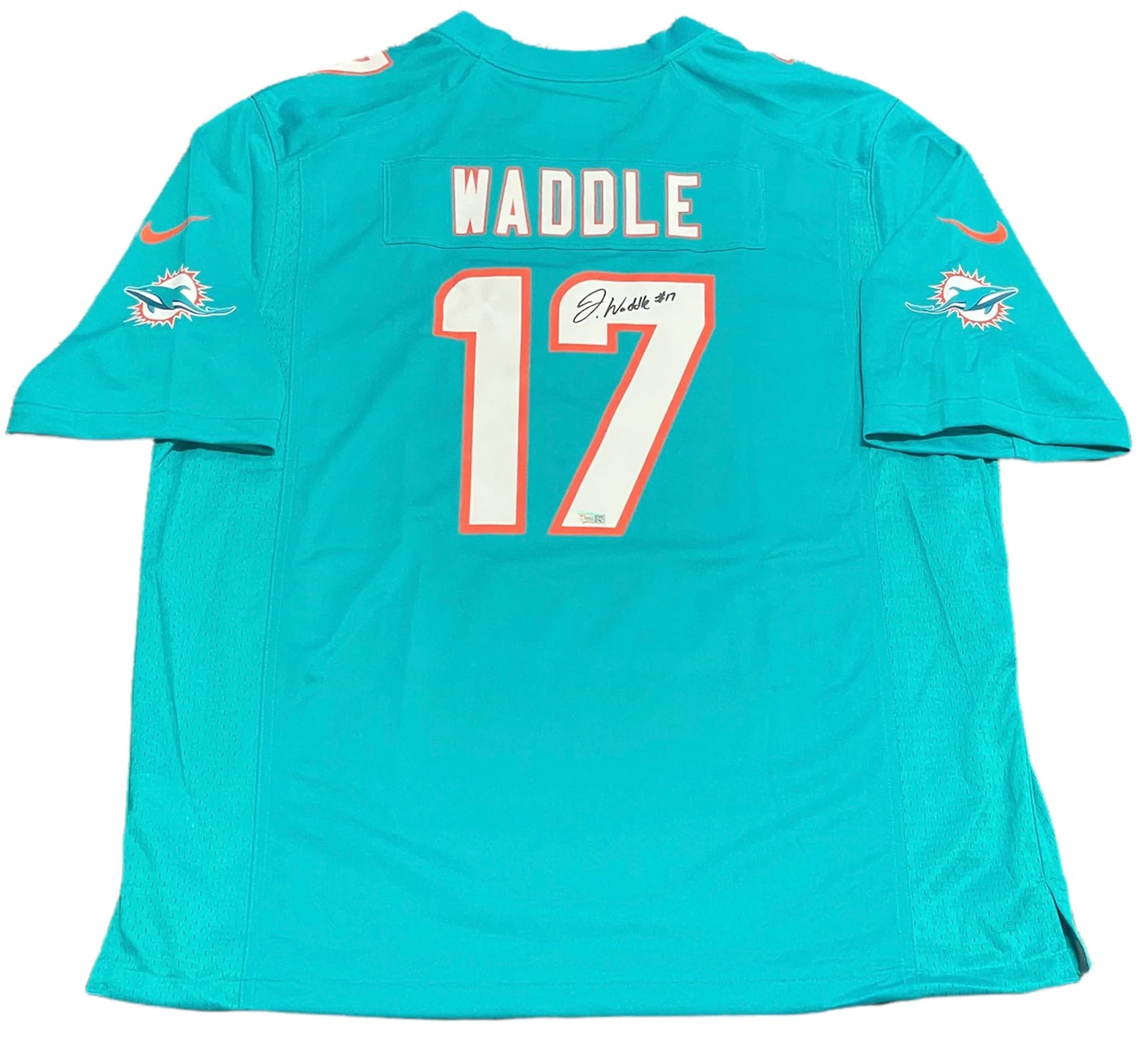 Jaylen Waddle Autographed Miami Dolphins Aqua Jersey (Fanatics) –  CollectibleXchange