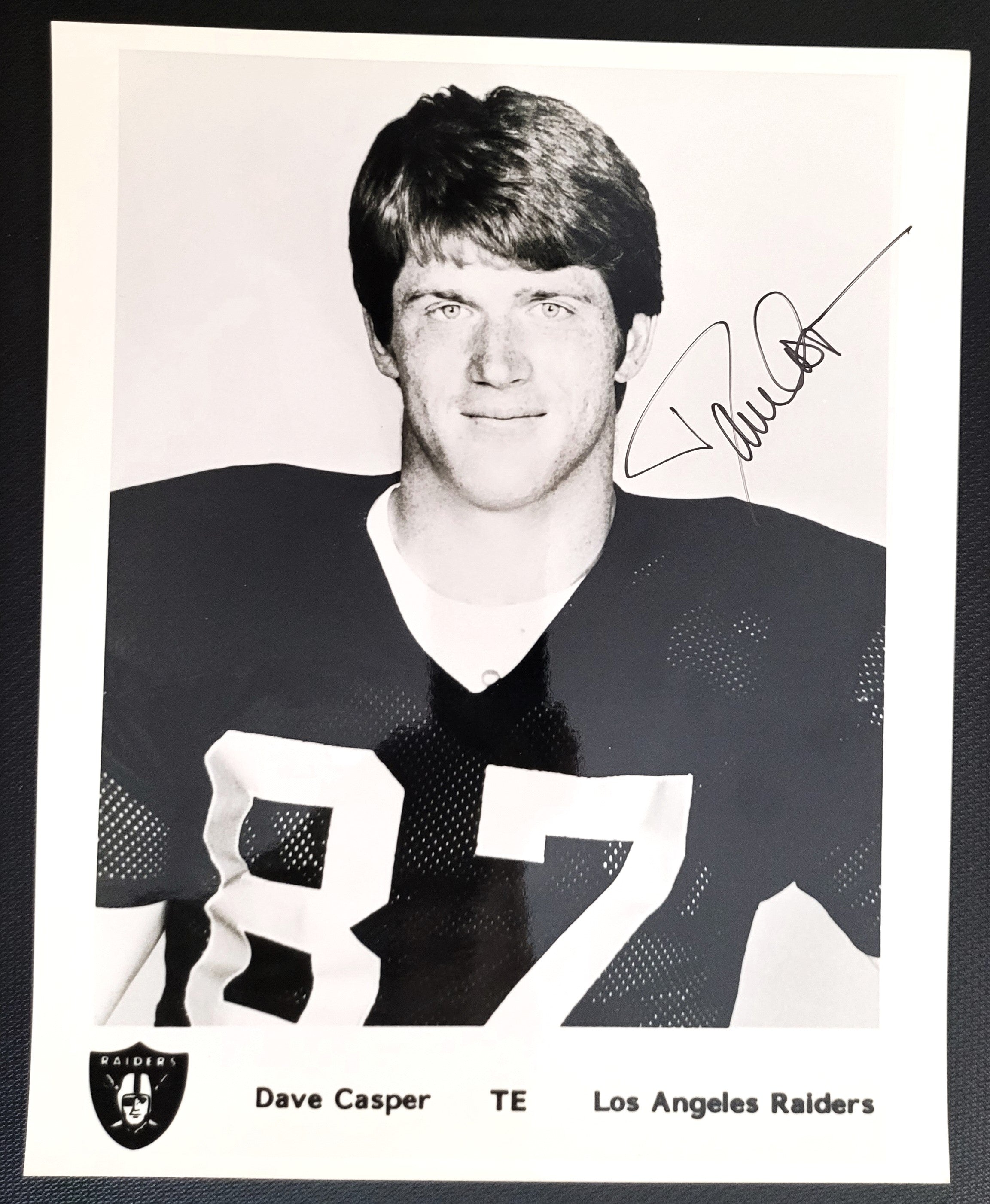 Dave Casper Los Angeles Raiders and Hall of Famer Signed 8x10