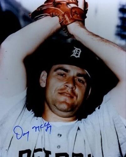 Denny Mcclain Tigers Signed 8x10 Photo Jsa Autograph Authentic  Image 1