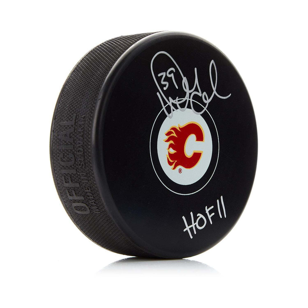 Doug Gilmour Autographed Calgary Flames Puck with HOF Note Image 1