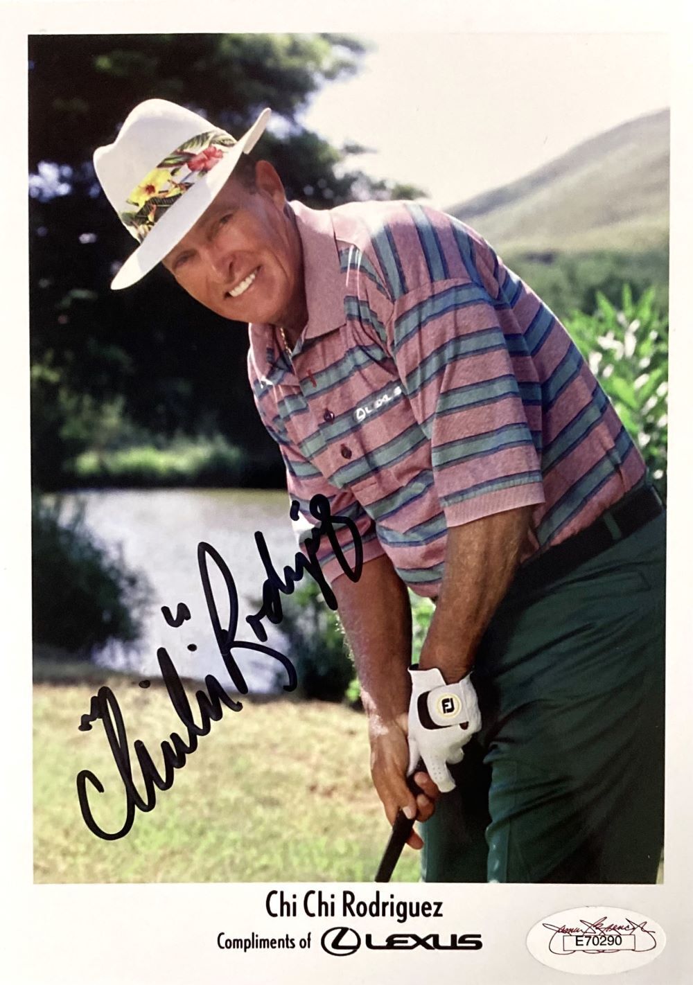 Chi Chi Rodriguez Signed 5x7 PGA Golf Photo JSA Image 1