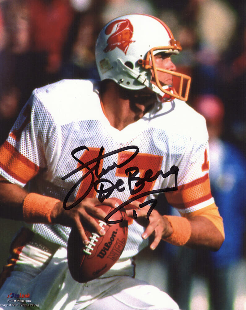 Steve DeBerg Signed Buccaneers Dropback Action 8x10 Photo -(SCHWARTZ SPORTS COA) Image 1