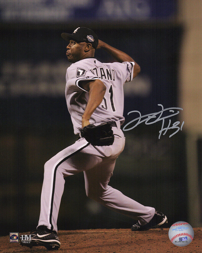 Luis Vizcaino Signed White Sox 2005 World Series Pitching 8x10 Photo - (SS COA) Image 1