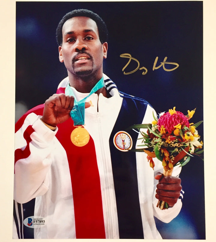 GARY PAYTON 1996 Team USA Gold autograph signed 8x10 Photo  Beckett BAS COA Image 1