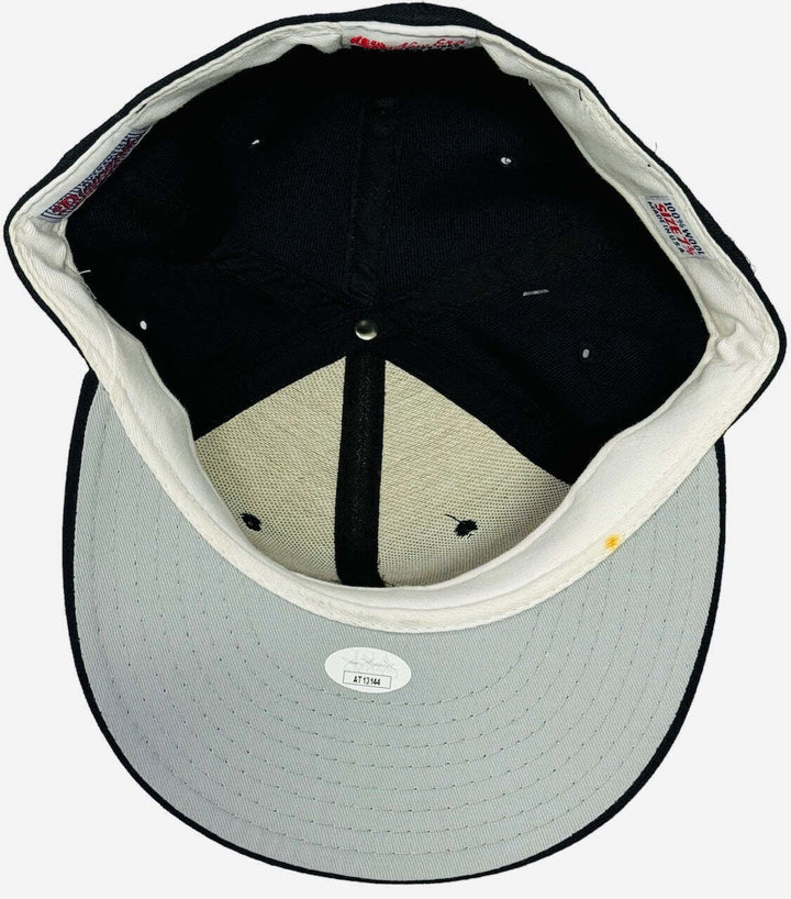Frank Thomas Autographed Chicago White Sox Hat (JSA) Image 2