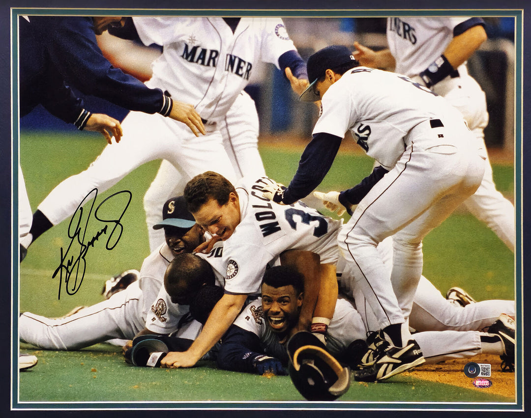 KEN GRIFFEY JR AUTOGRAPHED FRAMED 16X20 PHOTO MARINERS 95 DOGPILE BECKETT 224856 Image 2