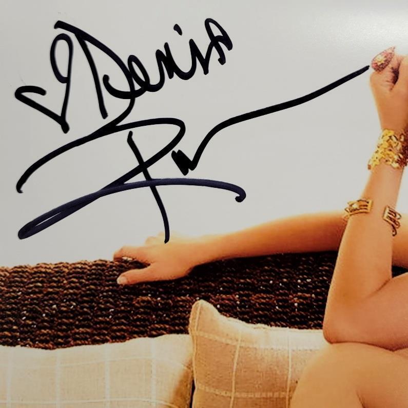 Denise Richards signed 11x14 Photo #8 model autograph (A)  Beckett BAS Holo Image 2