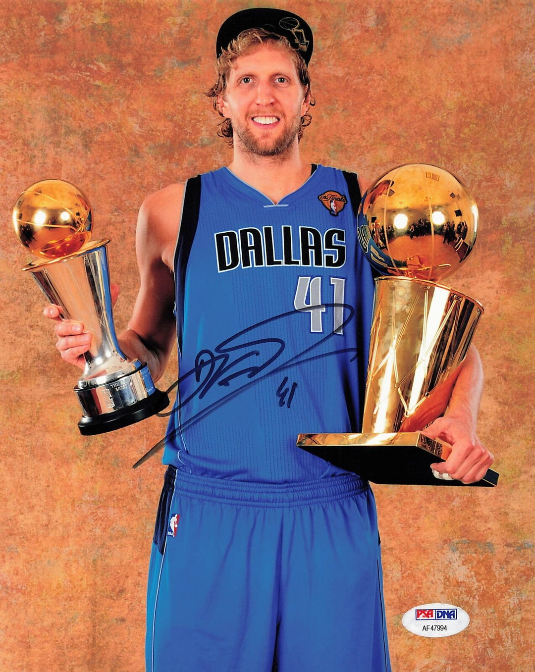 Dirk Nowitzki signed 8x10 photo PSA/DNA Dallas Mavericks Autographed Image 1