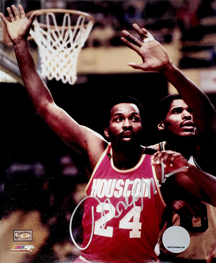 Moses Malone Signed Houston Rockets Action 8x10 Photo - SCHWARTZ Image 1