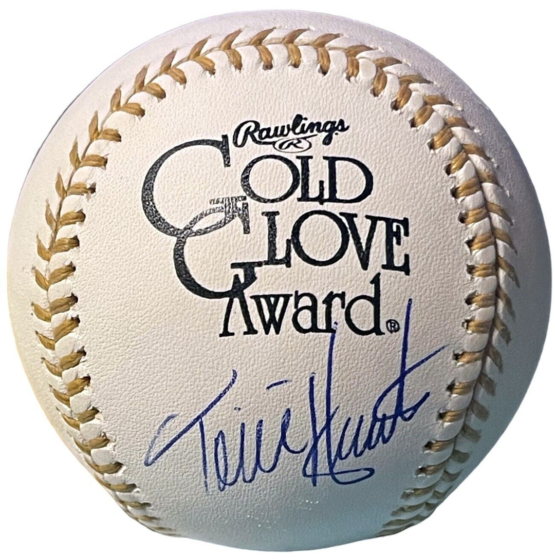 Torii Hunter signed Official Rawlings Gold Glove Award Logo Baseball- COA Image 1