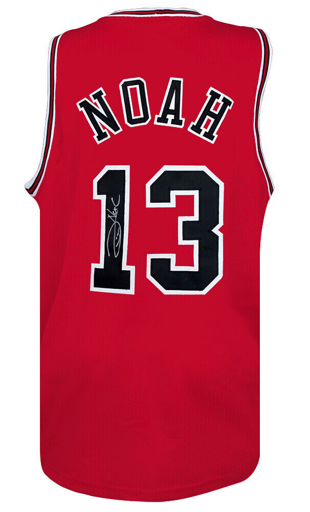 Joakim Noah (CHICAGO BULLS) Signed Red Custom Basketball Jersey - (SCHWARTZ COA) Image 1