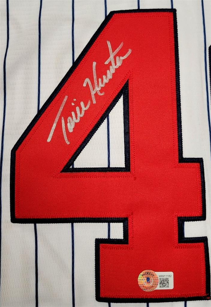 Torii Hunter signed Minnesota Twins Jersey autograph  Beckett BAS Witness Image 3