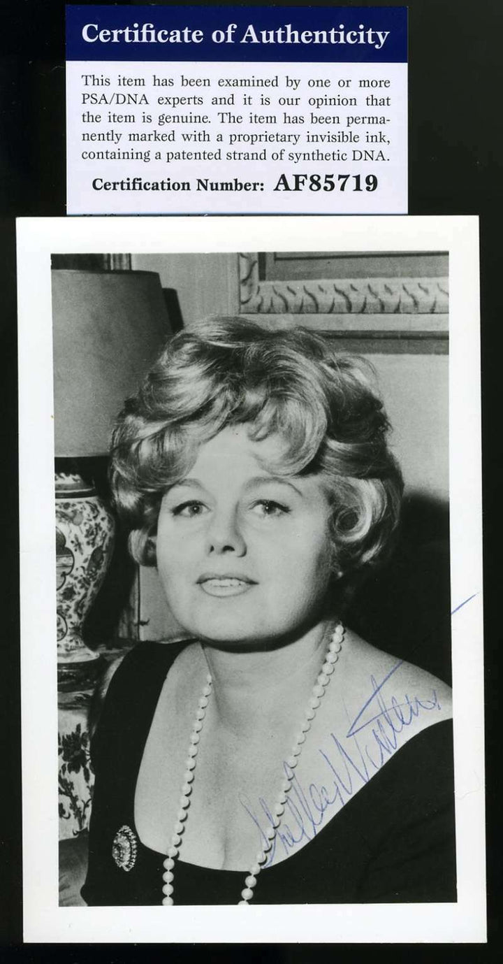 Shelly Winters Psa Dna Coa Autograph Photo Hand Signed Image 1