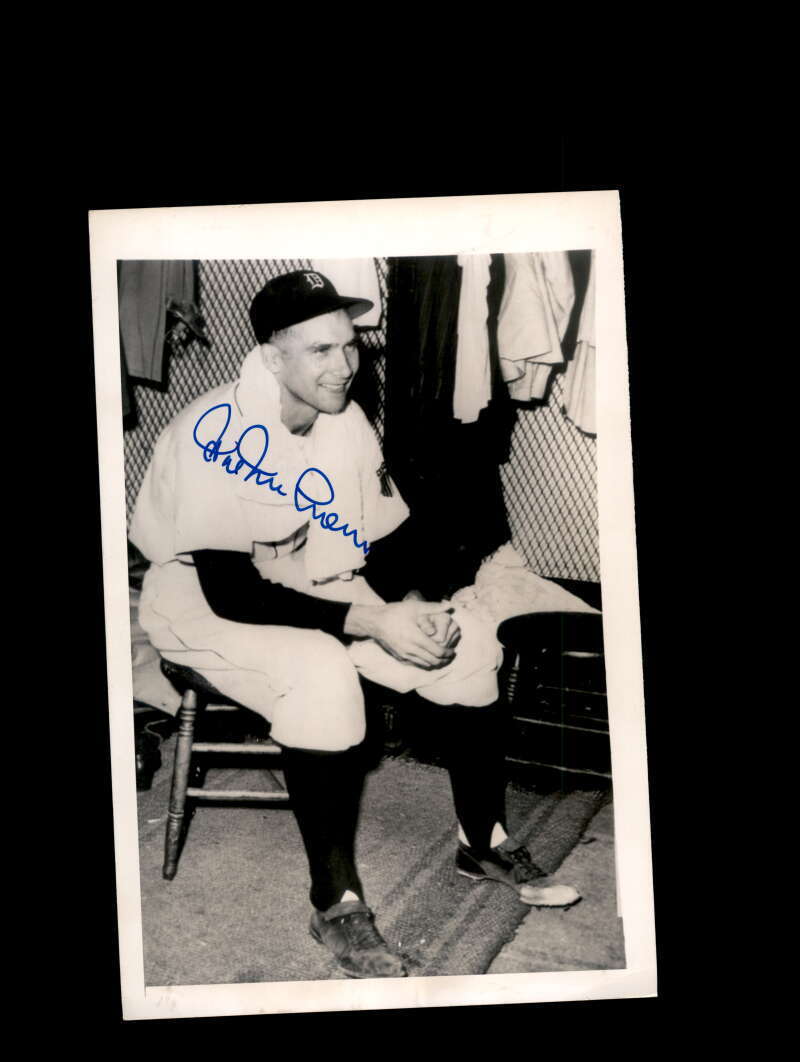 Hal Newhouser PSA DNA Signed 1945 9x6 Photo Autograph Tigers Image 1