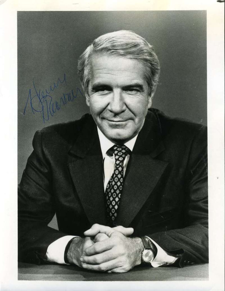 Harry Reasoner Signed Psa/dna Certified 7x9 Photo Authenticated Autograph Image 1