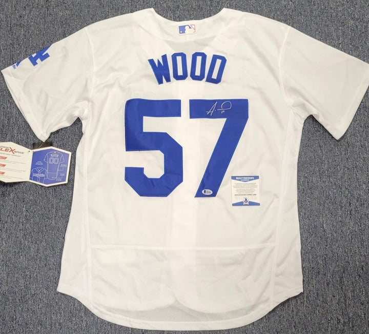 Alex Wood signed Los Angeles Dodgers Jersey autograph (B)  Beckett BAS Image 1