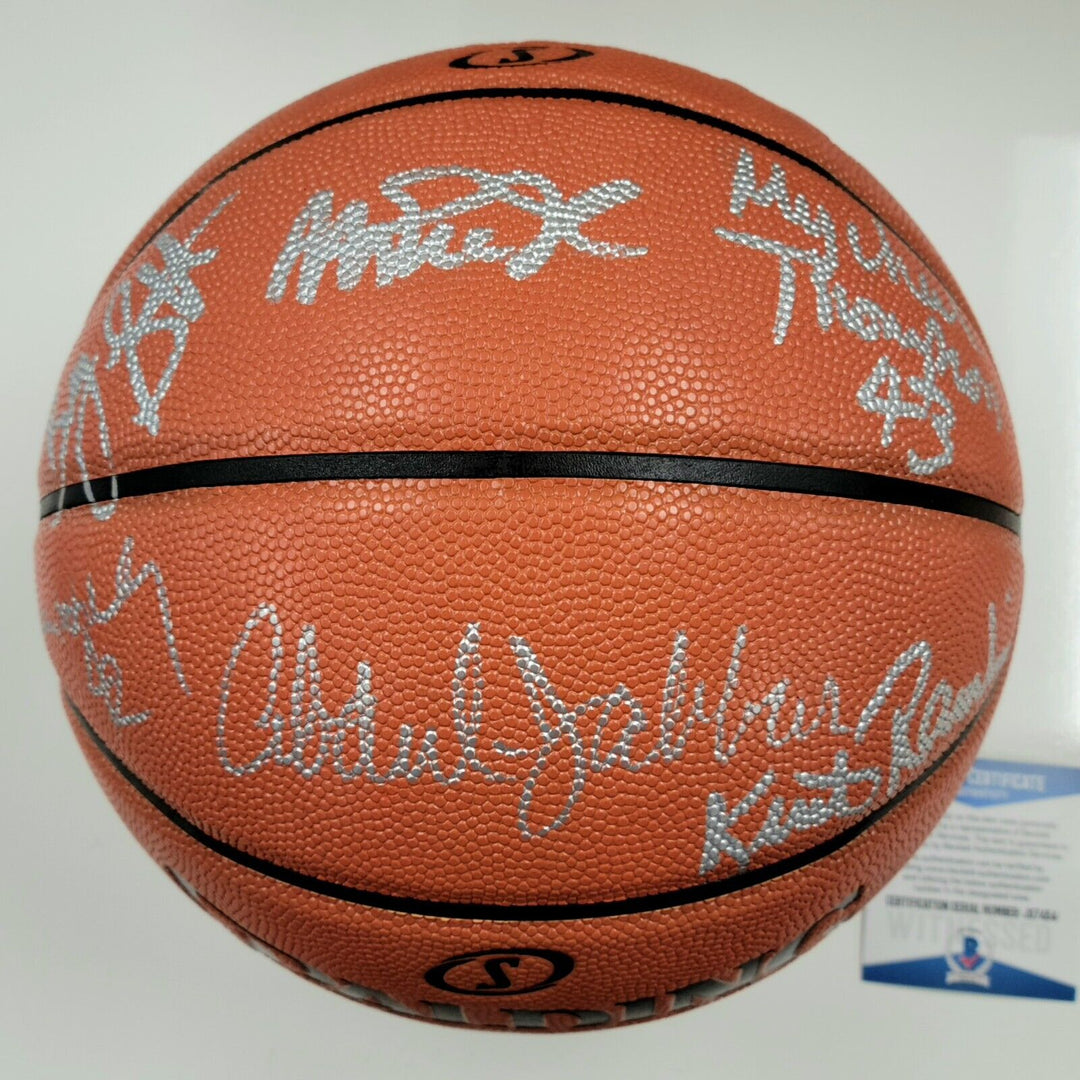 Showtime Lakers team signed NBA Basketball Beckett BAS COA Jabbar Magic Worthy + Image 1