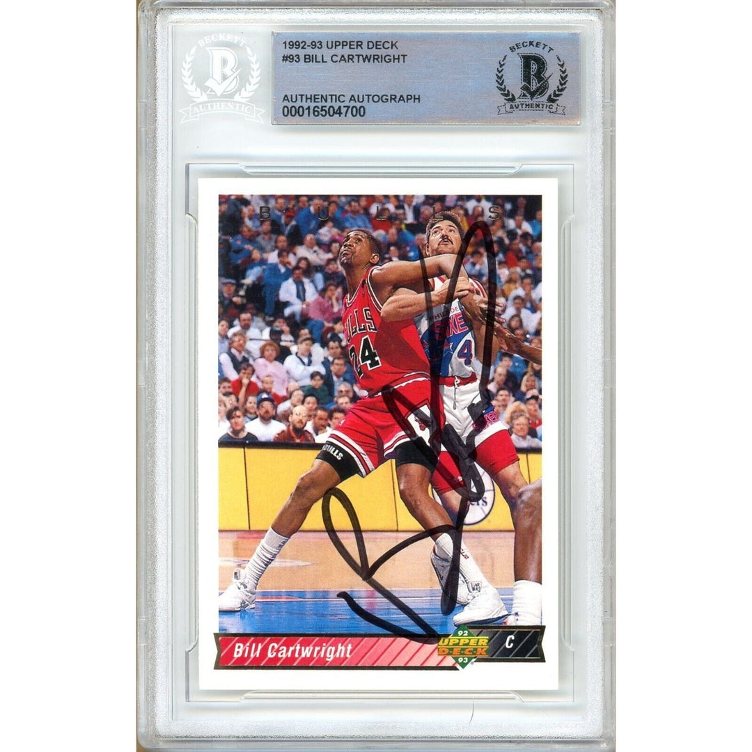 Bill Cartwright Chicago Bulls Signed 1992-93 Upper Deck Basketball Card BAS Auth Auto
