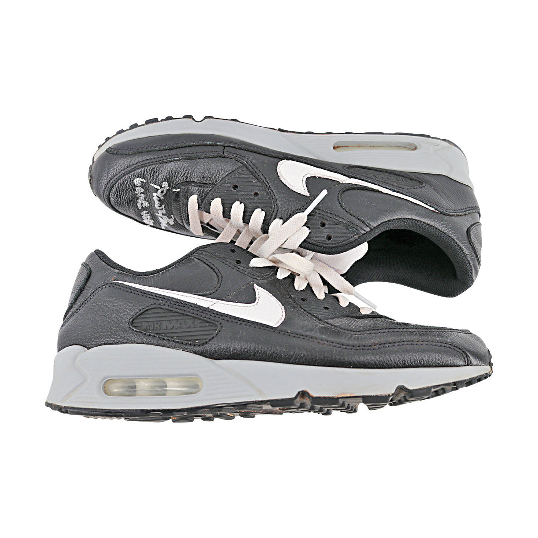 Aaron Boone New York Yankees Autographed Signed 2024 Game Used Nike Black/White/Grey Air Max Sneakers (Aaron Boone LOA)
