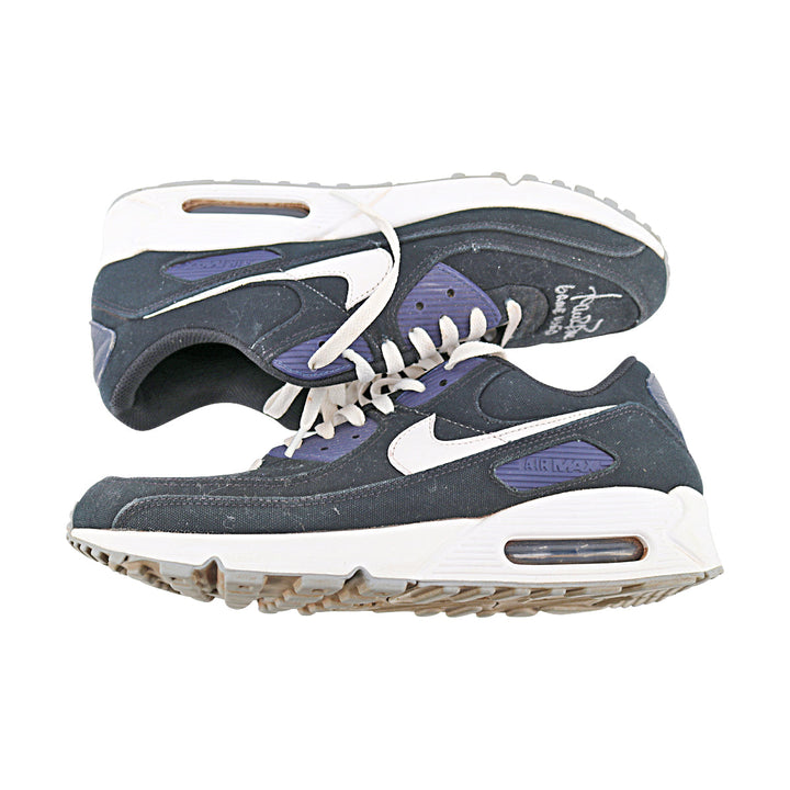 Aaron Boone New York Yankees Autographed Signed 2024 Game Used Nike Navy/White/White Air Max Sneakers (Aaron Boone LOA)