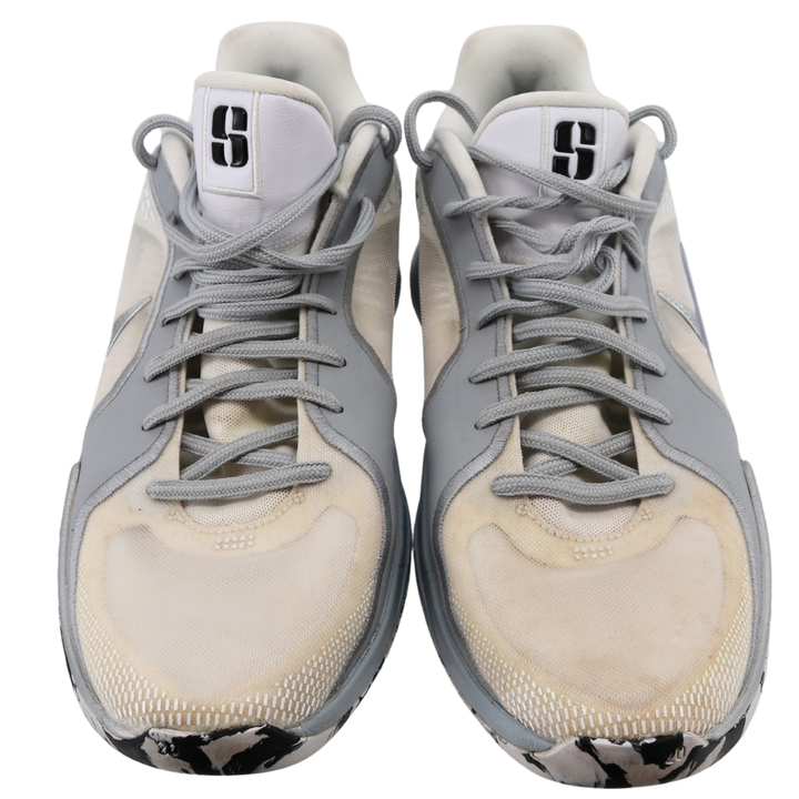 Aaron Boone Yankees Autographed 2025 Game Used White Nike Sabrina Shoes CX Auth