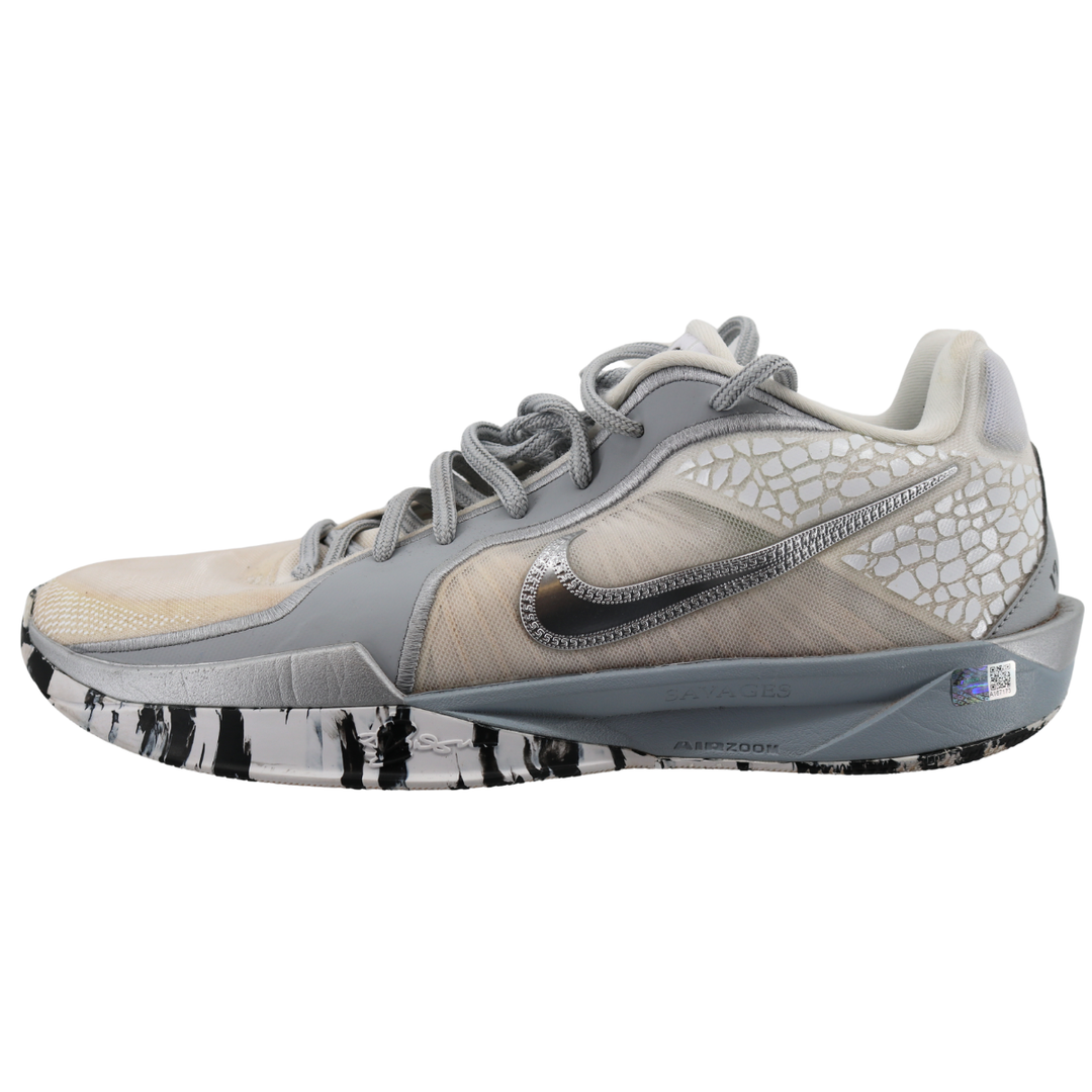 Aaron Boone Yankees Autographed 2025 Game Used White Nike Sabrina Shoes CX Auth