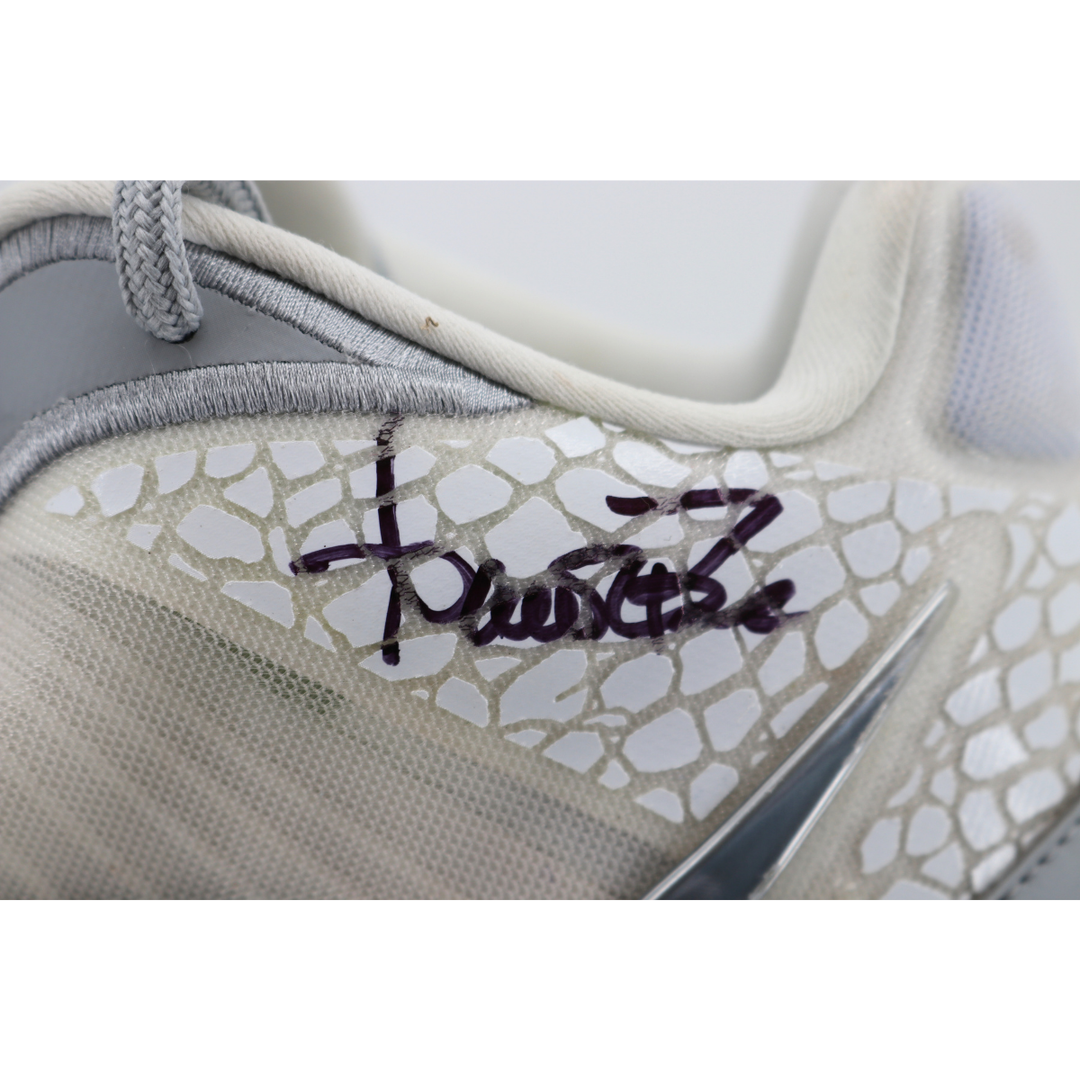 Aaron Boone Yankees Autographed 2025 Game Used White Nike Sabrina Shoes CX Auth