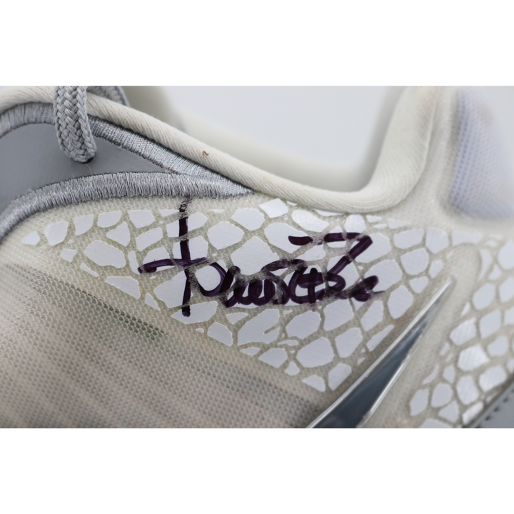 Aaron Boone Yankees Autographed 2025 Game Used White Nike Sabrina Shoes CX Auth