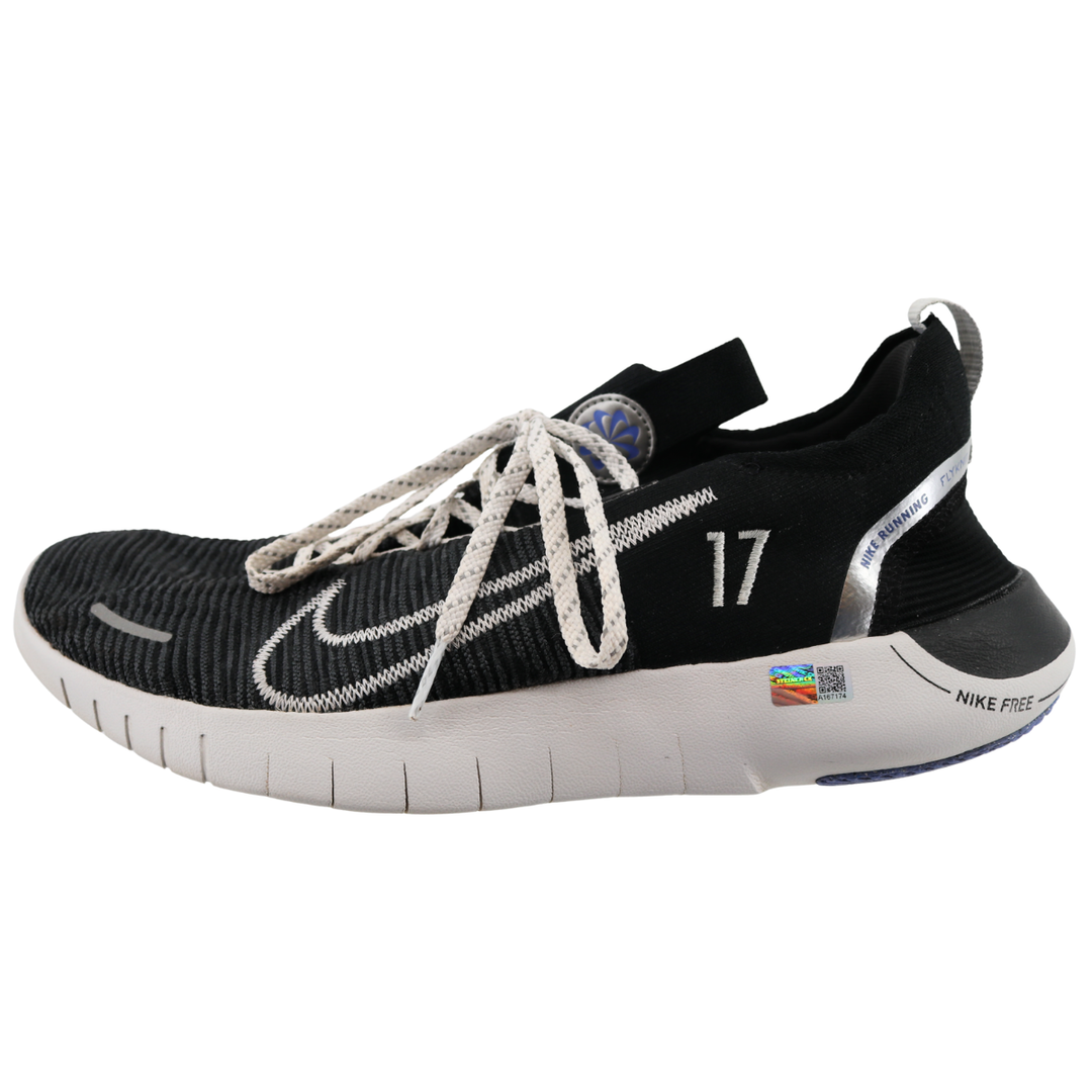 Aaron Boone Yankees Autographed 2025 Game Used Black Nike Free Shoes (CX Auth)