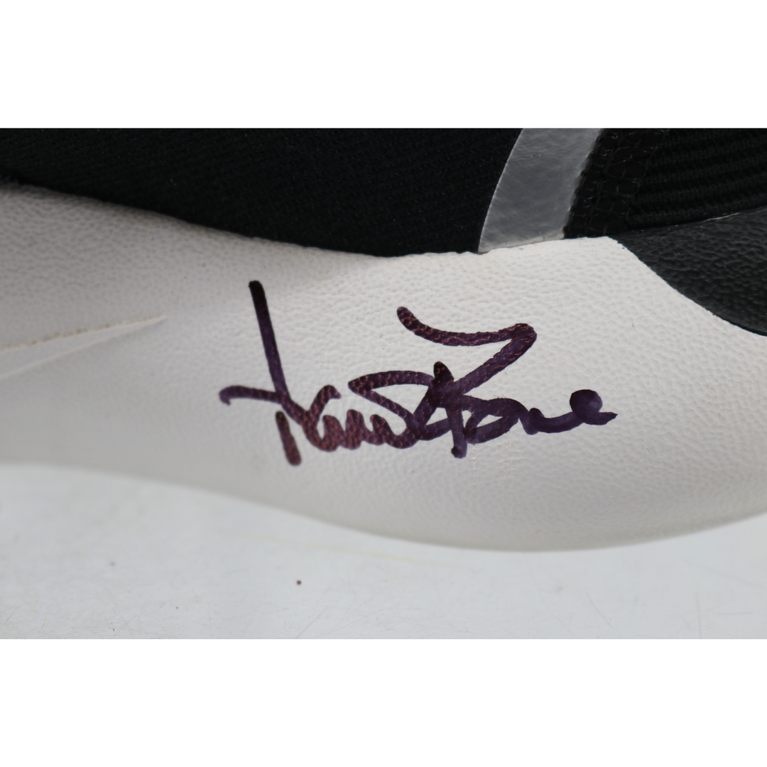 Aaron Boone Yankees Autographed 2025 Game Used Black Nike Free Shoes (CX Auth)