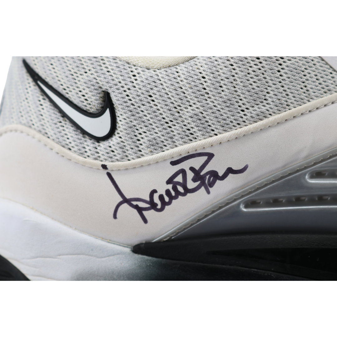 Aaron Boone Yankees Autographed 2025 Game Used Grey Nike KD 16 Shoes (CX Auth)