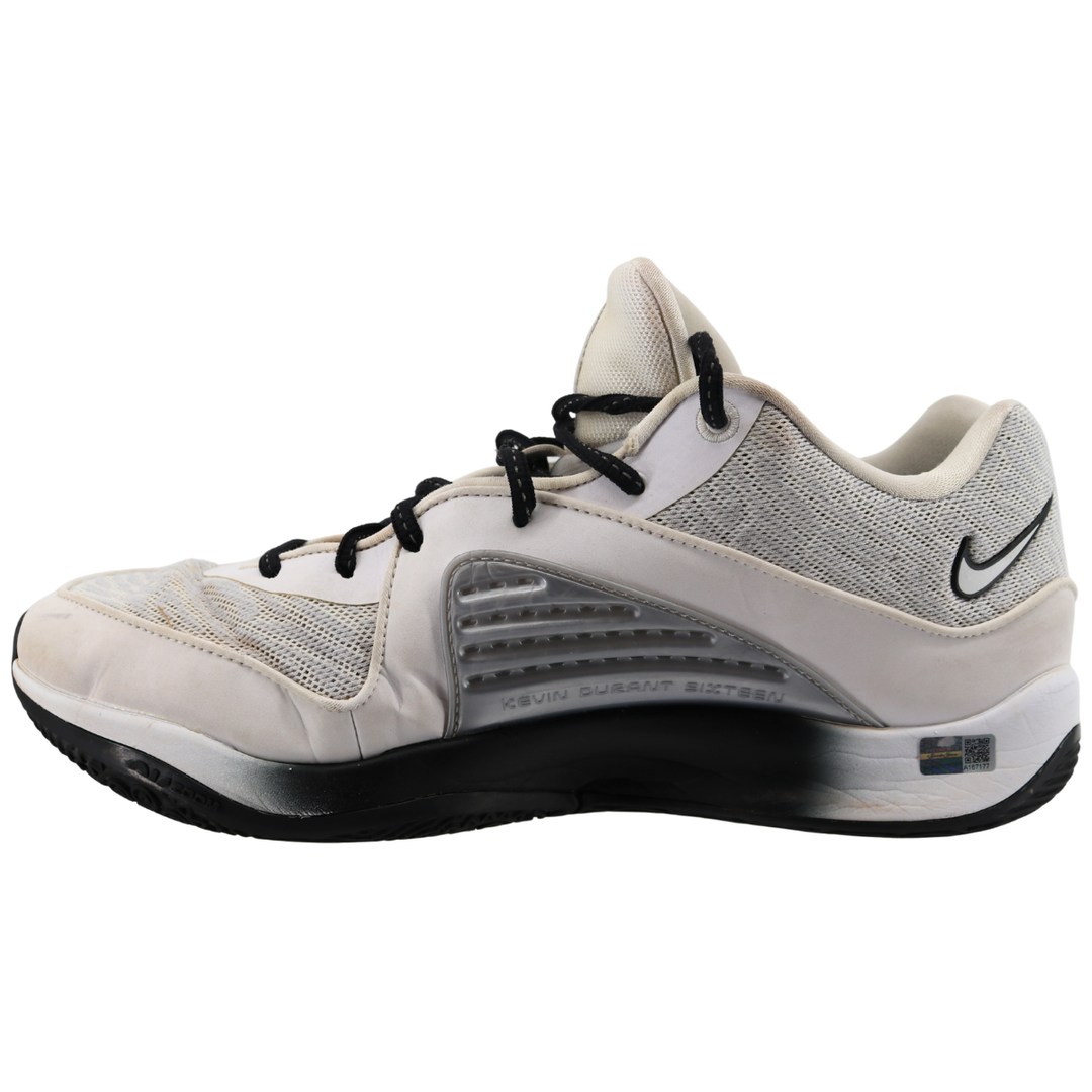 Aaron Boone Yankees Autographed 2025 Game Used Grey Nike KD 16 Shoes (CX Auth)
