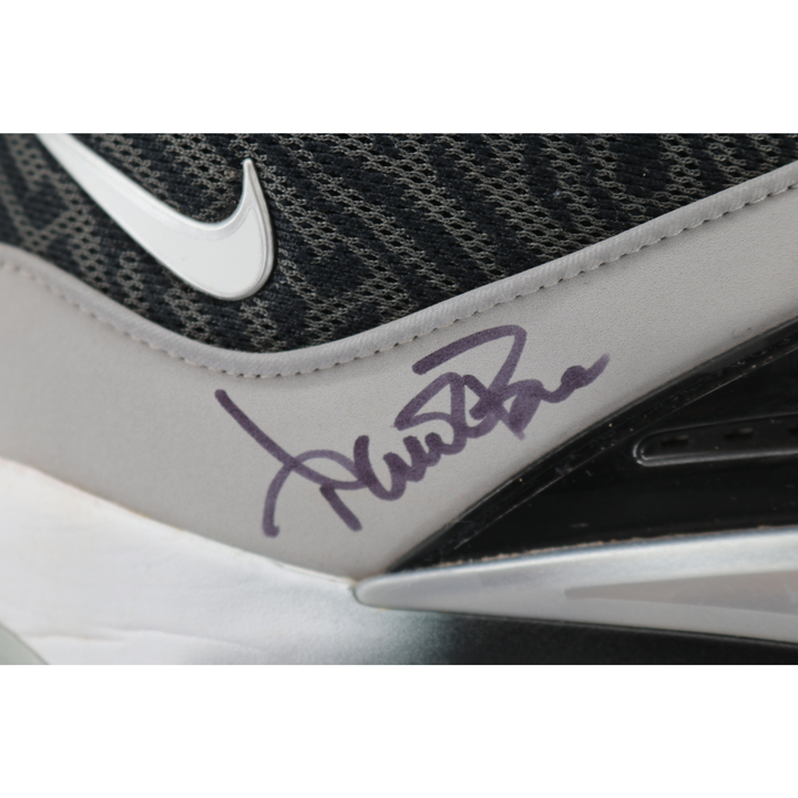 Aaron Boone Yankees Autographed 2025 Game Used Black Nike KD 16 Shoes (CX Auth)