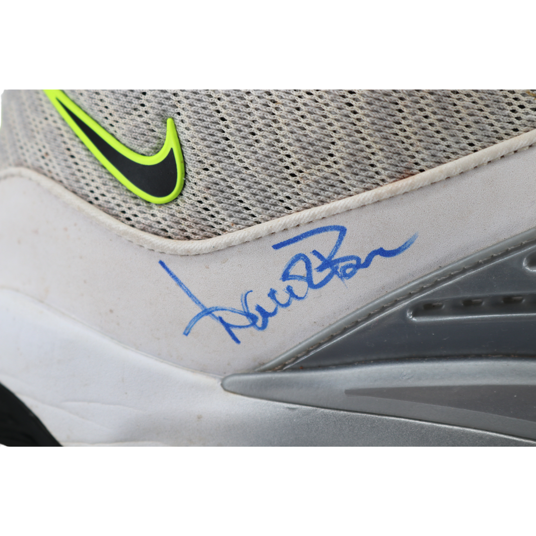Aaron Boone Yankees Autographed 2025 Game Used White Nike KD 16 Shoe (CX Auth)