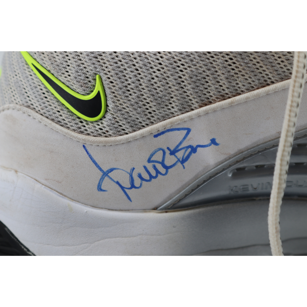 Aaron Boone Yankees Autographed 2025 Game Used White Nike KD 16 Shoe (CX Auth)
