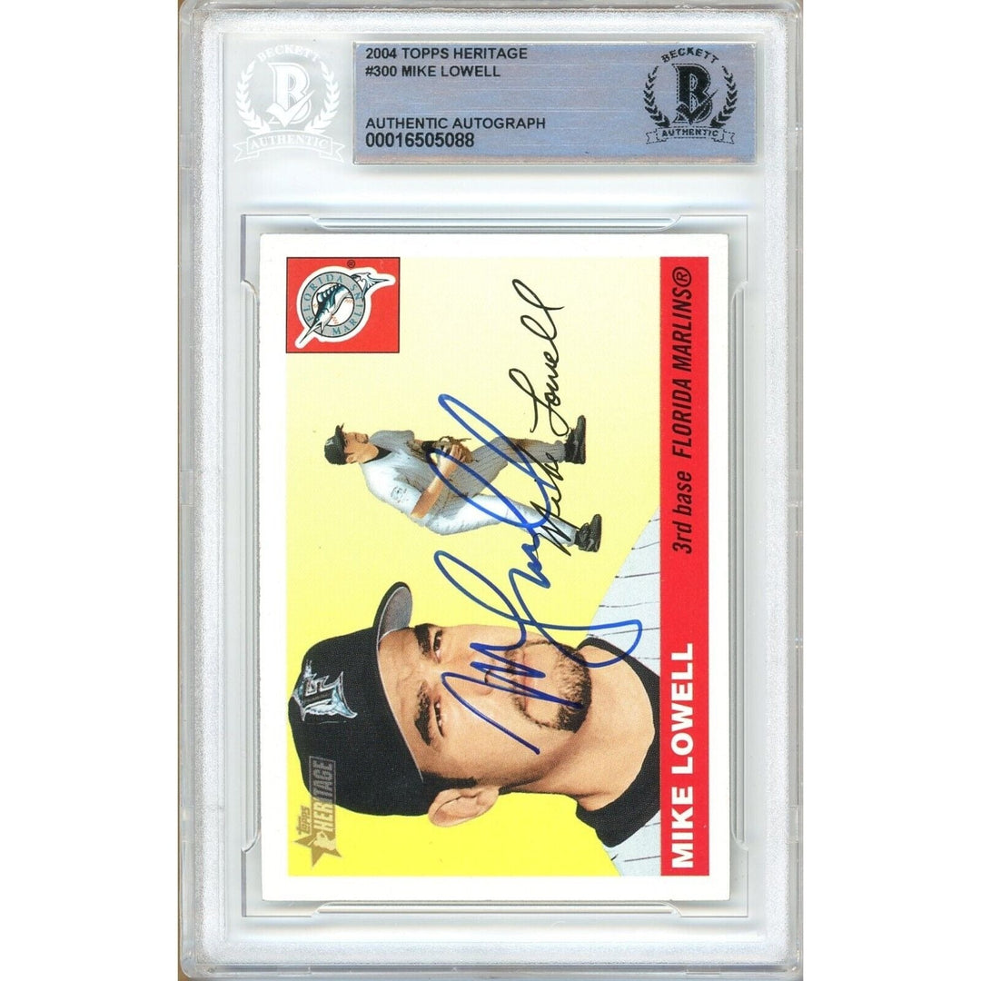 Mike Lowell Miami Marlins Signed 2004 Topps Heritage Baseball Card Beckett Auth Auto Slab