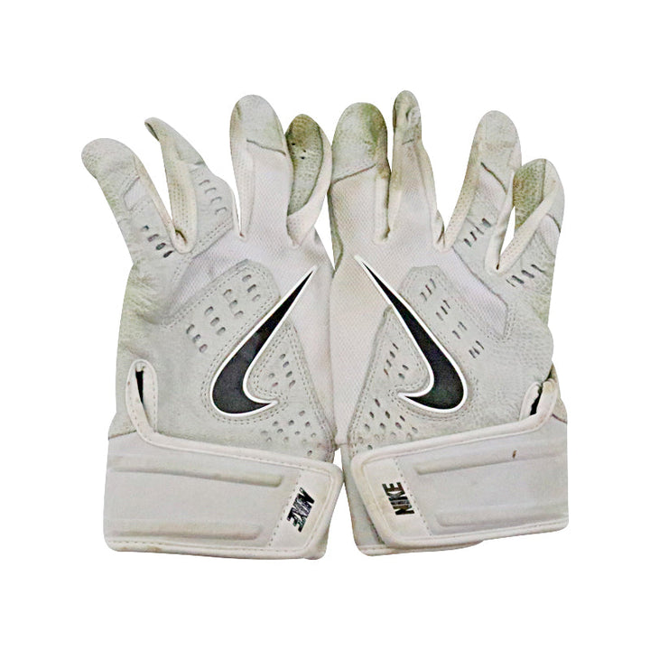 Victor Caratini Milwaukee Brewers Game Used Inscibed White Batting Gloves (A) (Caratini CX LOA)