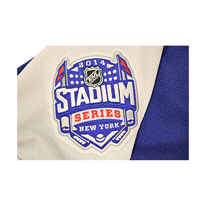 2014 New York Islanders Team Signed Stadium Series Jersey 21 Autos JSA LOA