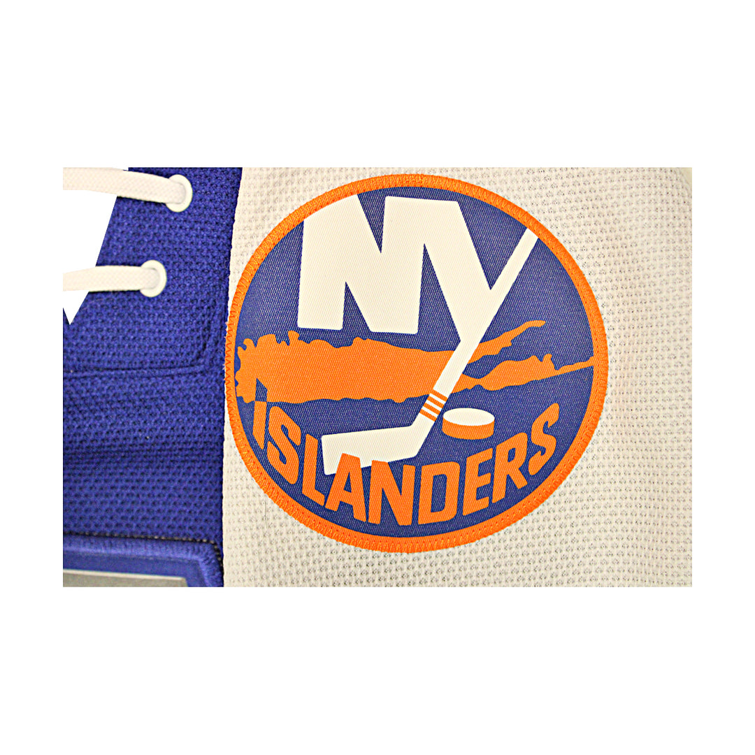 2014 New York Islanders Team Signed Stadium Series Jersey 21 Autos JSA LOA