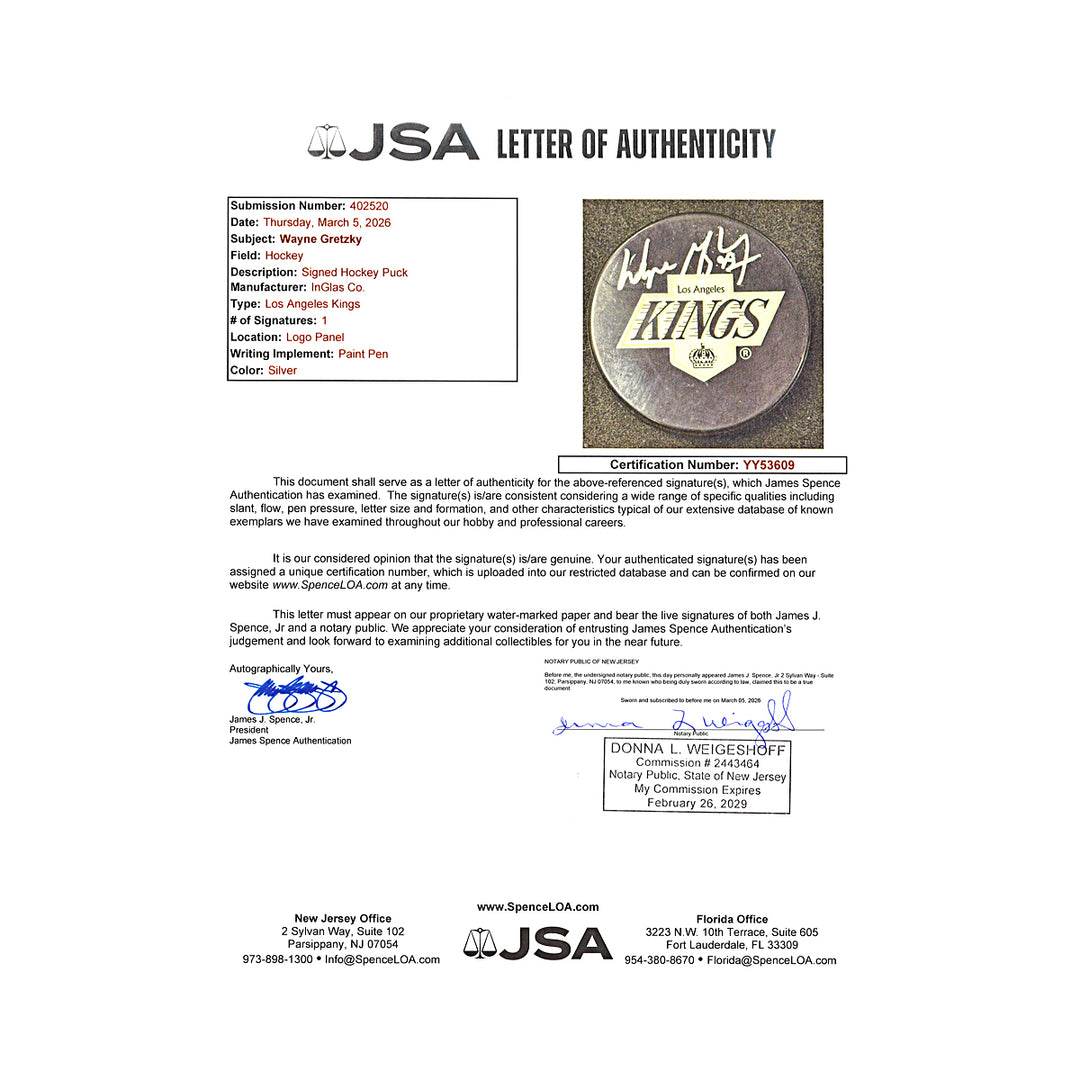 Wayne Gretzky Los Angeles Kings Autographed Puck Upper Deck Holo / JSA LOA
