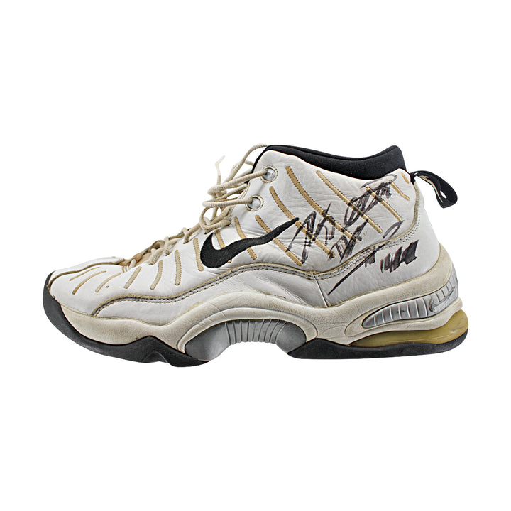 Keith Van Horn Brooklyn Nets Autographed Nike Sneakers Pair JSA LOA
