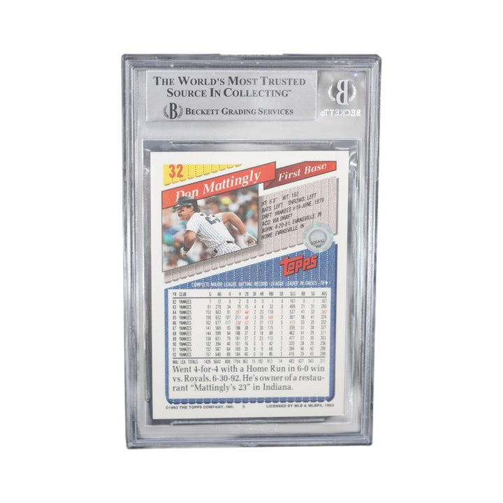 1993 Topps #32 Don Mattingly Autographed Signed Authentic Beckett