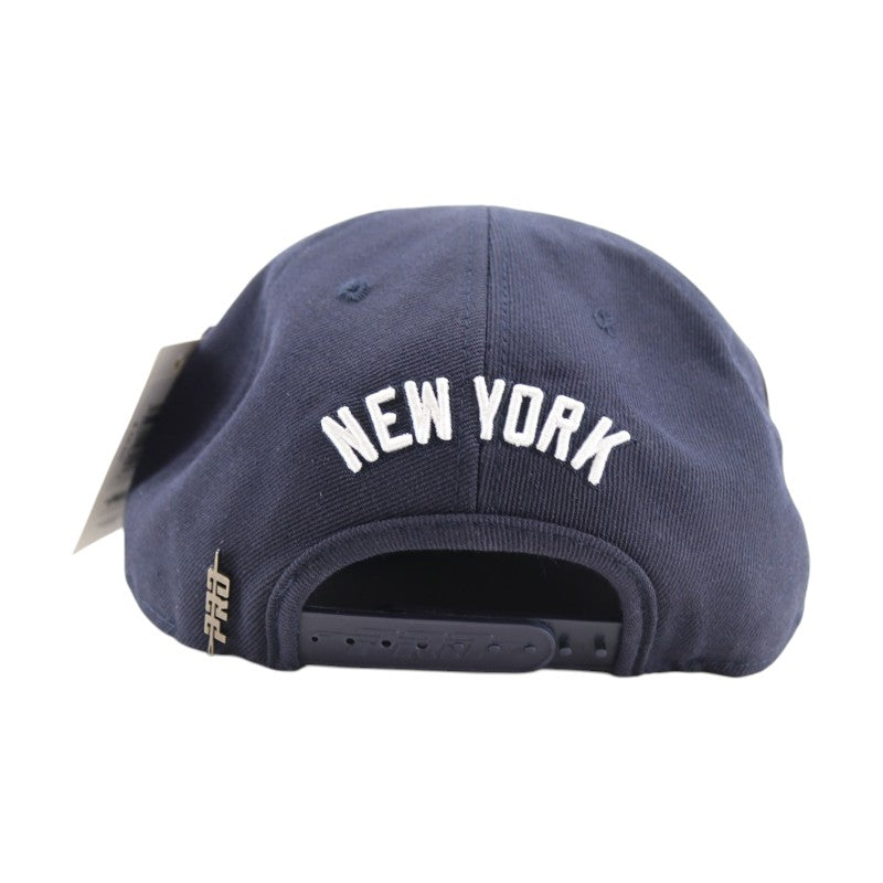 New York Yankees 2000 Subway Series World Series Patch Pro Standard Snapback Hat