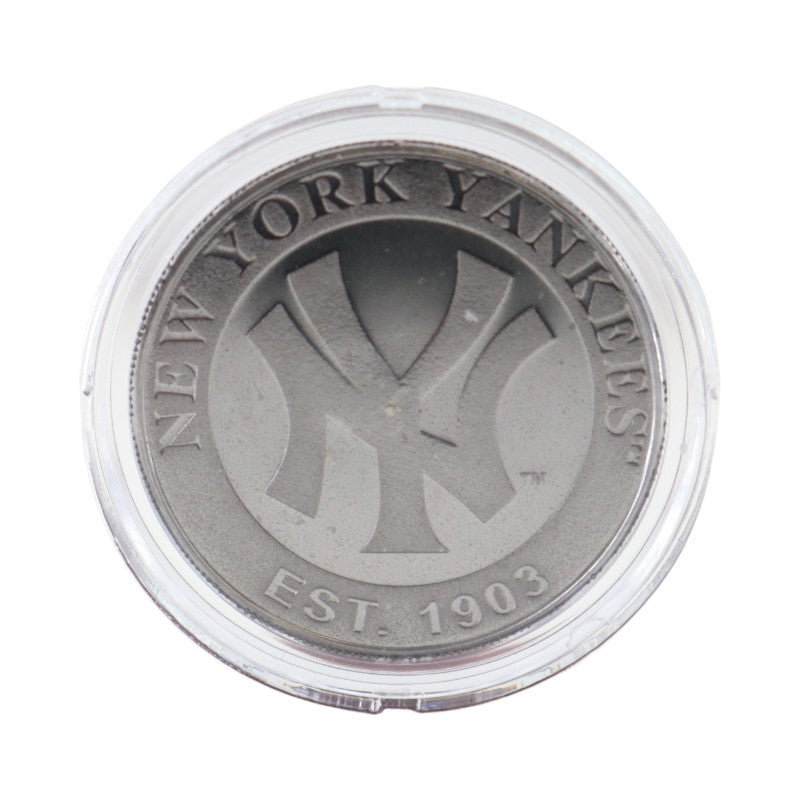 Mariano Rivera New York Yankees Commemorative Silver Medallion and Player Card