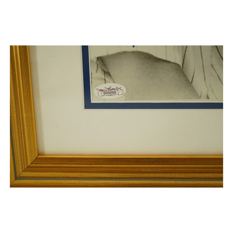Roger Maris New York Yankees Autographed Framed 8x10 Photo JSA LOA
