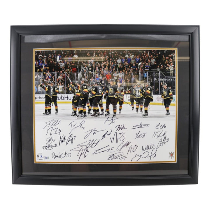 Vegas Golden Knights Team Signed Framed 16x20 Photo Fanatics Holo LE 106/109