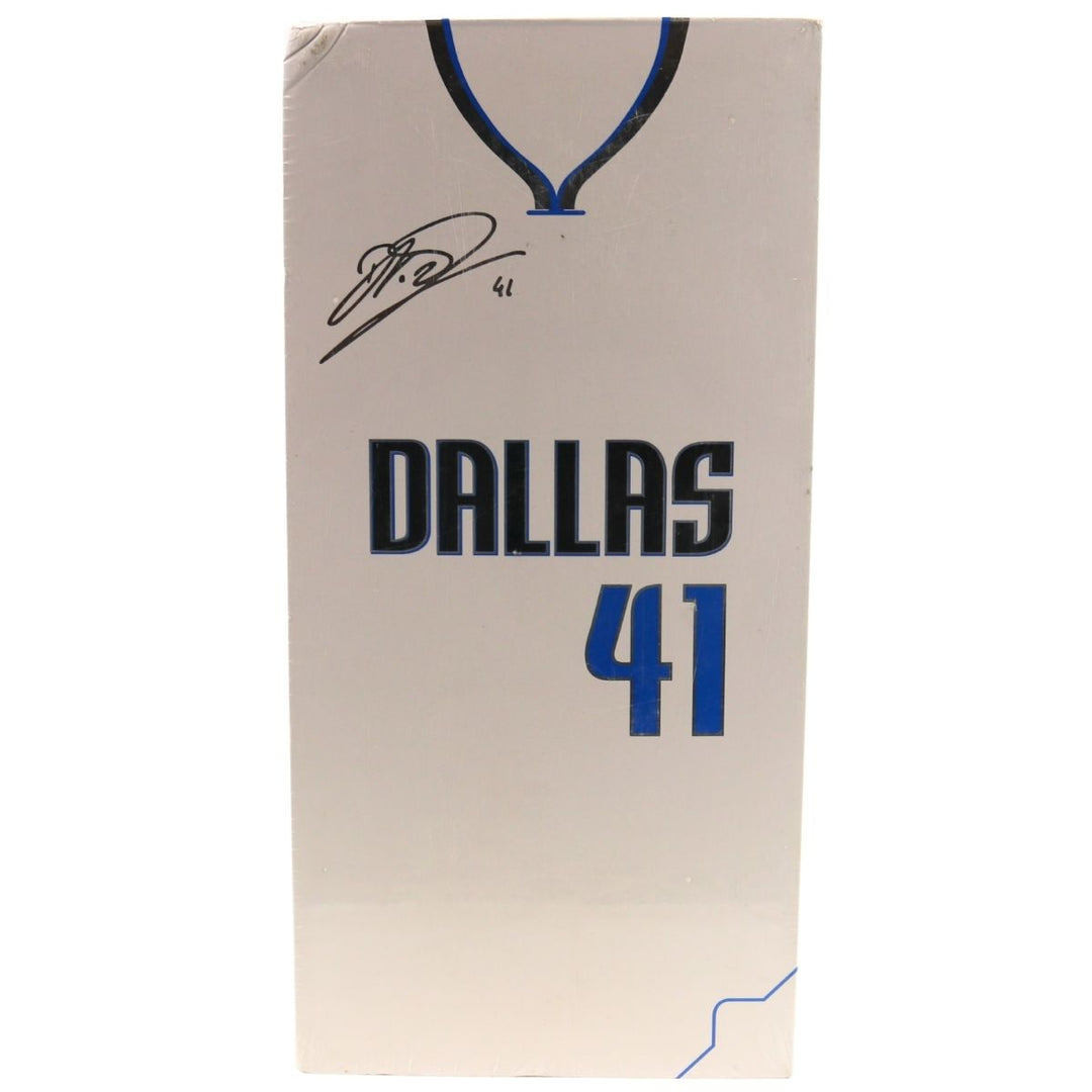 Dirk Nowitzki Dallas Mavericks Enterbay NBA Real Masterpiece 1:6 Action Figure-1
