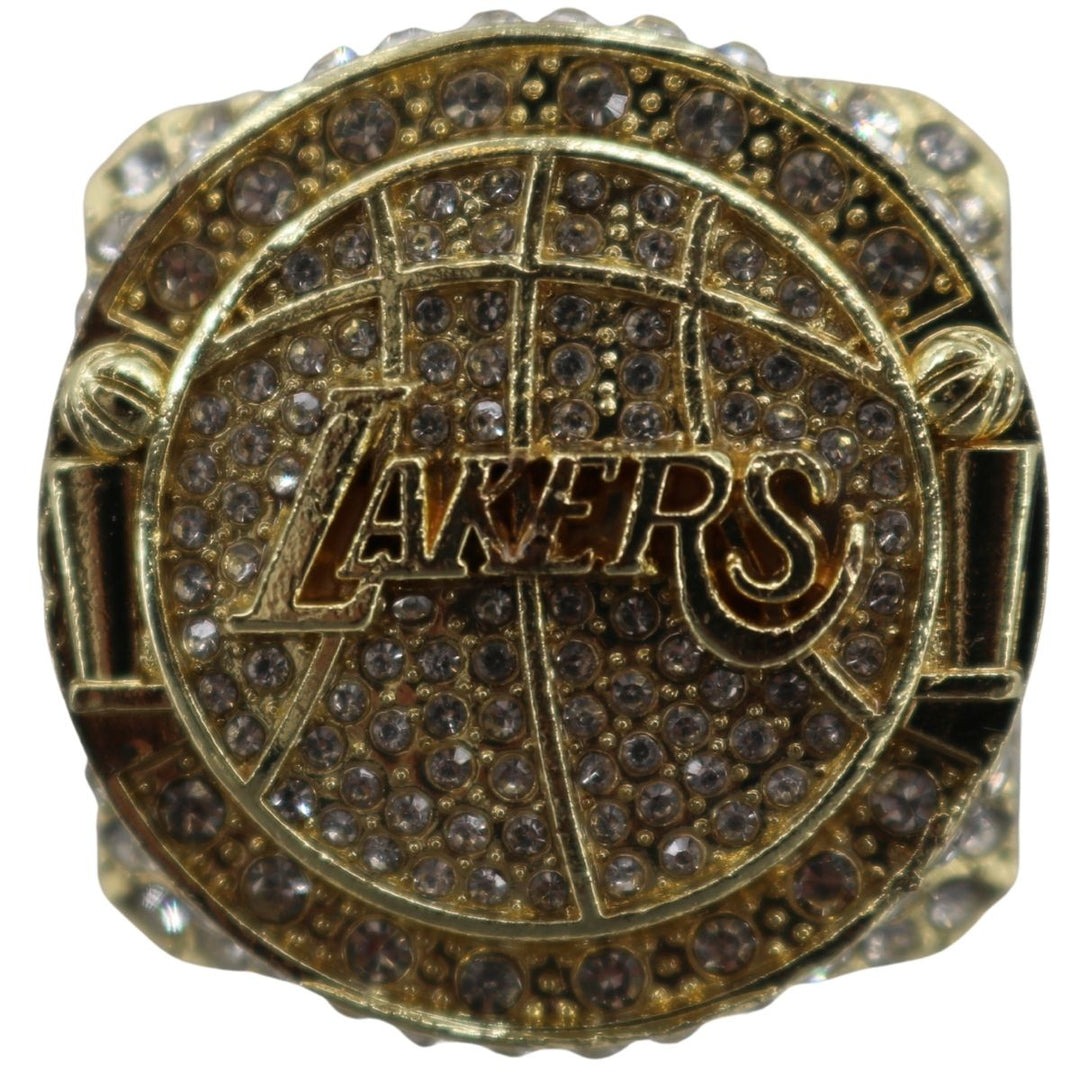 2010 Lakers Replica Larry OÕBrien Trophy & Kobe Bryant NBA Finals Ring Set