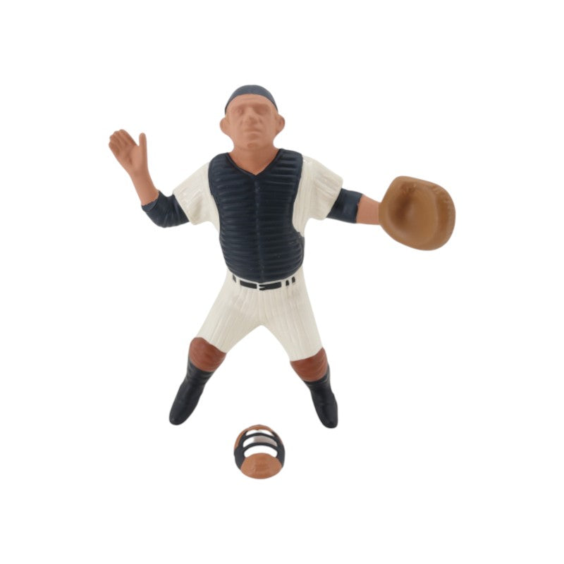 Yogi Berra New York Yankees 1988 Hartland 25th Anniversary Commemorative Statue with Box